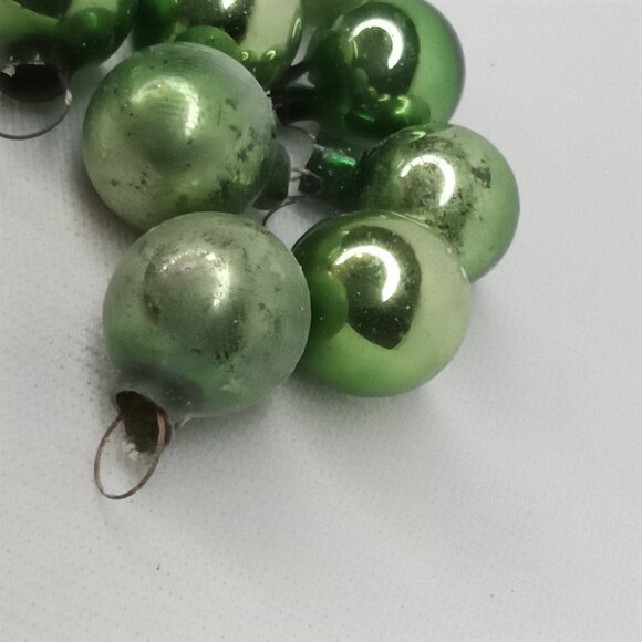 MCM Christmas Ornament Set Of 9 Feather Tree Green Glass Shiny Brite 1950s - Picture 4 of 7